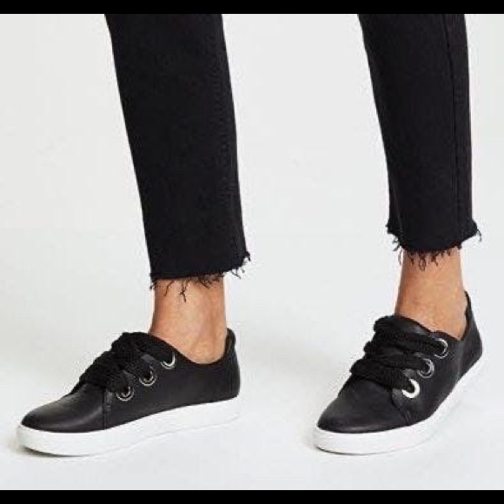 Laurel Sneakers